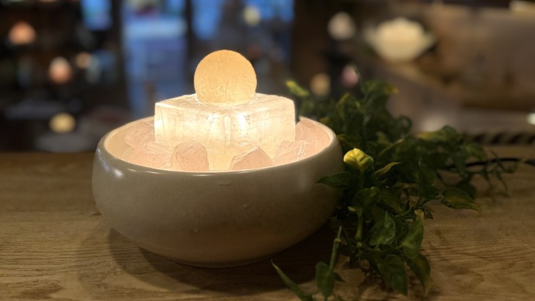 クリスタルファウンテン　ゴールデンカルサイト　インテリア　ヒーリング　インテリア Amazon.co.jp: Crystal Fountains(クリスタルファウンテン) 天使